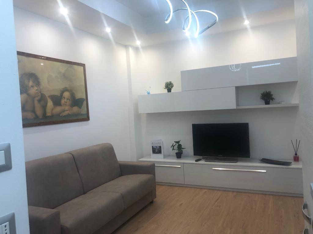 N&Ghomesweethome Raffaelloelegante Appartamento Ideale Casa Vacanze Affari 米兰 外观 照片