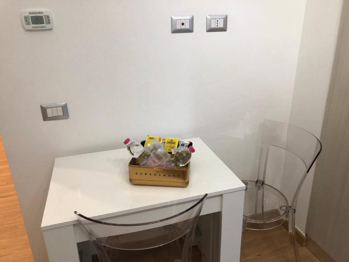 N&Ghomesweethome Raffaelloelegante Appartamento Ideale Casa Vacanze Affari 米兰 外观 照片